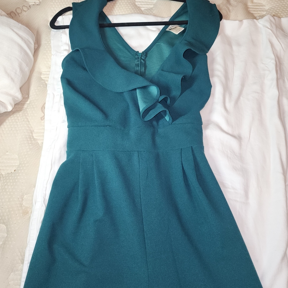 Green ruffle low-cut romper/jumpsuit